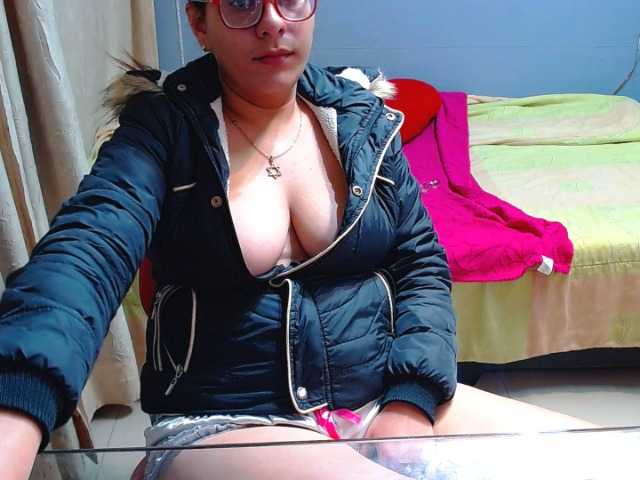 Φωτογραφίες electrahorny #hornypussy #GoalMasturbation #sexyhot #livetouch #cum #latina