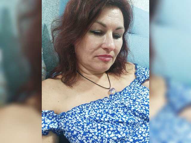 Εκπομπές οθόνης Ellie_