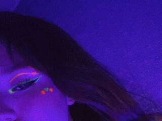 Ερωτική συνομιλία μέσω βίντεο eli-hot11