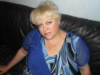 Ερωτική συνομιλία μέσω βίντεο elianella