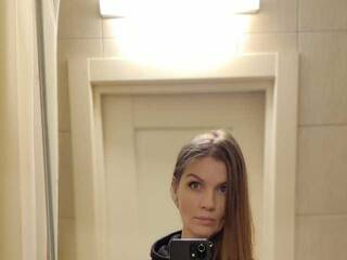 Ερωτική συνομιλία μέσω βίντεο ElieArt