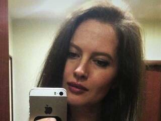 Ερωτική συνομιλία μέσω βίντεο Elinn1