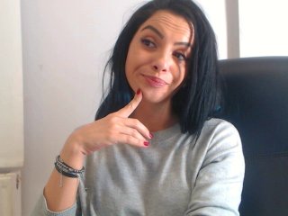 Φωτογραφίες ElisabethDiaz Hello guys welcome in my room , the lush is in a special place ;) . if u like me tip 10 tk , if u kiss me tip 20 , if u want to see me neked tip 250 tk :*:*