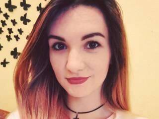 Ερωτική συνομιλία μέσω βίντεο elizalia