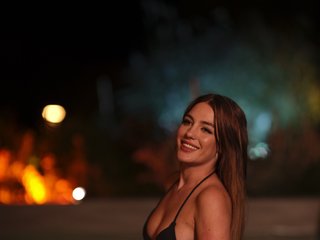 Ερωτική συνομιλία μέσω βίντεο EllaRayy