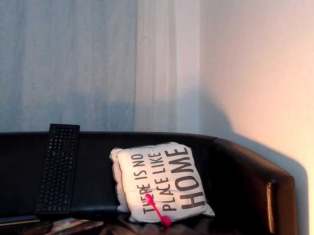 Εκπομπές οθόνης EllaRose29