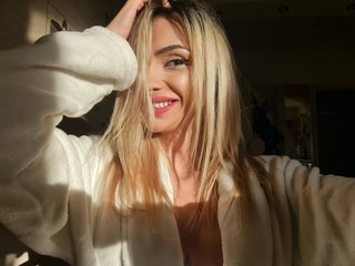 Ερωτική συνομιλία μέσω βίντεο EllyAniston