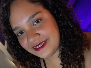 Ερωτική συνομιλία μέσω βίντεο EllyRain