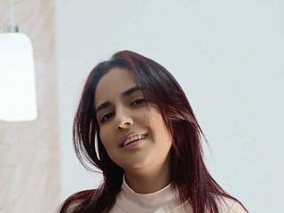 Ερωτική συνομιλία μέσω βίντεο Emely-Cooper