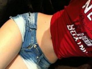 Ερωτική συνομιλία μέσω βίντεο emili97