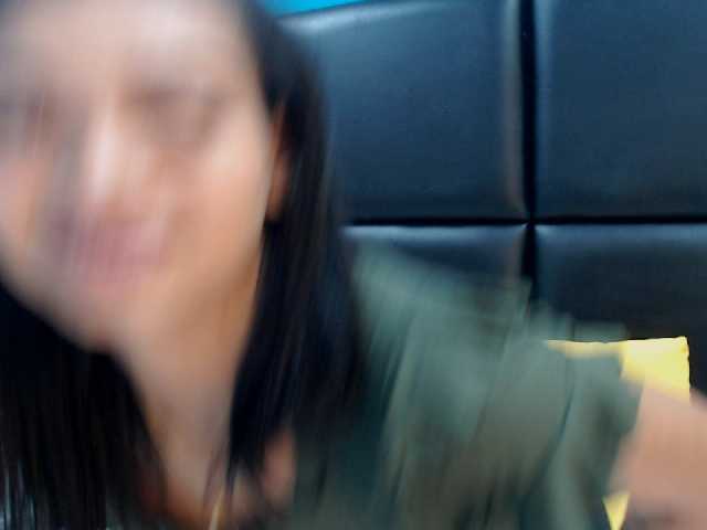 Εκπομπές οθόνης EmillyWilliam