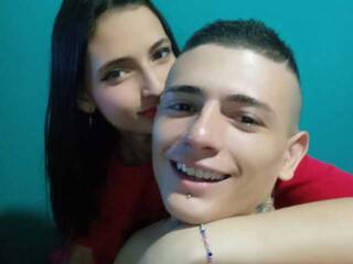 Ερωτική συνομιλία μέσω βίντεο Emily-manzon