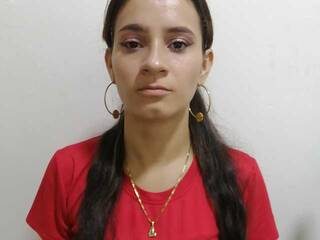 Ερωτική συνομιλία μέσω βίντεο Emily-wilson