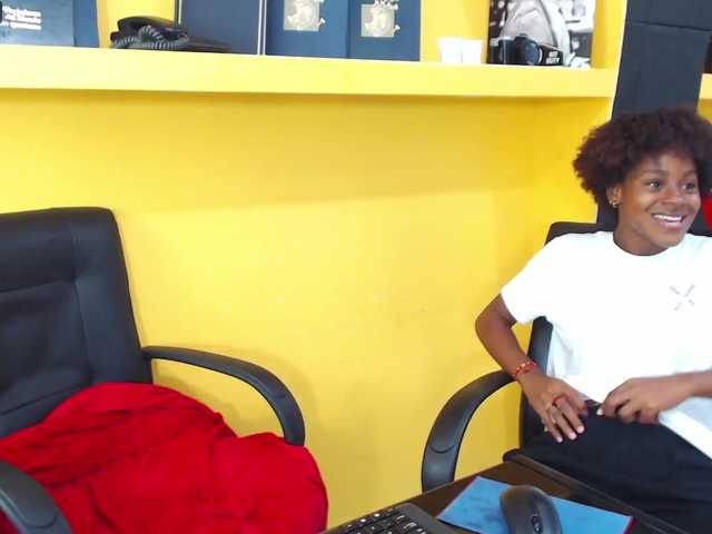 Εκπομπές οθόνης EmilyandCris