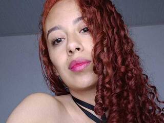 Ερωτική συνομιλία μέσω βίντεο emilycurly