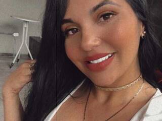 Ερωτική συνομιλία μέσω βίντεο EmmaDiamond