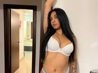 Ερωτική συνομιλία μέσω βίντεο EmmaHale