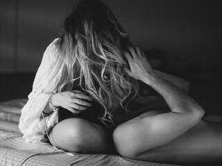 Ερωτική συνομιλία μέσω βίντεο EmmaLiam