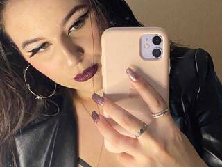 Ερωτική συνομιλία μέσω βίντεο EmmaNeuman