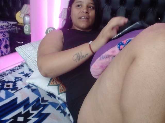 Εκπομπές οθόνης EmmanuelleBBW