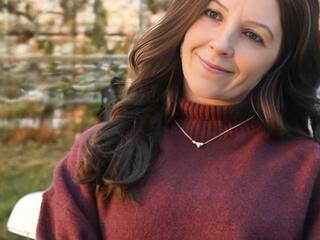 Ερωτική συνομιλία μέσω βίντεο Emmie-Lise