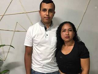 Ερωτική συνομιλία μέσω βίντεο EMYLY-LIAM