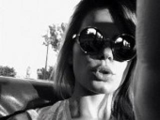 Ερωτική συνομιλία μέσω βίντεο enigma69xxx