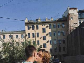 Ερωτική συνομιλία μέσω βίντεο enot22804