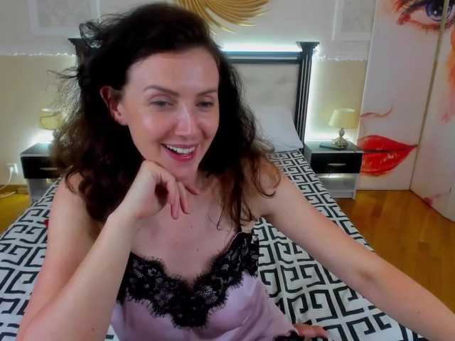 Εκπομπές οθόνης EricaSilver