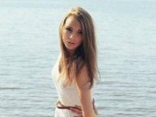 Ερωτική συνομιλία μέσω βίντεο erikaaaa