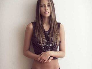 Ερωτική συνομιλία μέσω βίντεο ErinXAh