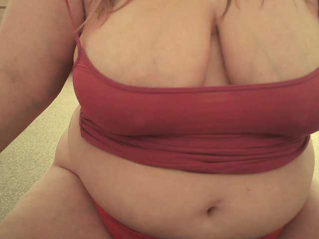 Φωτογραφίες Europeankitty Show boobs when my goal is reached :) #chubby #bbw #bigboobs #new #milf