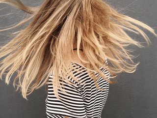Ερωτική συνομιλία μέσω βίντεο EvaaLee