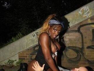 Ερωτική συνομιλία μέσω βίντεο EvaBlack66