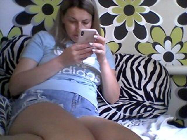 Εκπομπές οθόνης AngelLadyEva