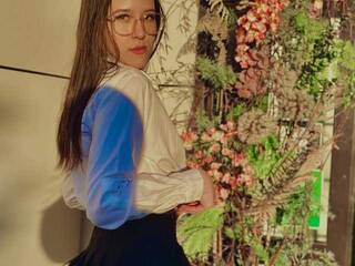 Ερωτική συνομιλία μέσω βίντεο NickyColienc