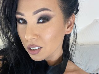 Ερωτική συνομιλία μέσω βίντεο ExoticB3auty