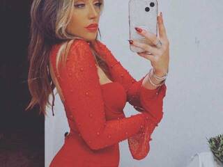 Ερωτική συνομιλία μέσω βίντεο Eymbrlynn