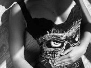 Ερωτική συνομιλία μέσω βίντεο fasdixi