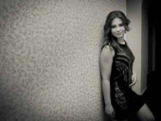 Ερωτική συνομιλία μέσω βίντεο favone