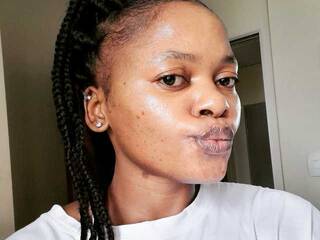 Ερωτική συνομιλία μέσω βίντεο FitBlair66