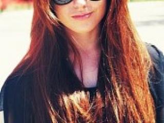 Ερωτική συνομιλία μέσω βίντεο flammygirl