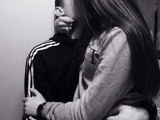 Ερωτική συνομιλία μέσω βίντεο flirtyDuo