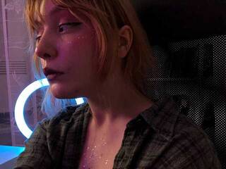 Ερωτική συνομιλία μέσω βίντεο flora-son