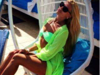 Ερωτική συνομιλία μέσω βίντεο florakriss