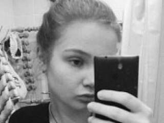 Ερωτική συνομιλία μέσω βίντεο fox06