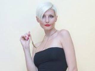 Ερωτική συνομιλία μέσω βίντεο foxi1010