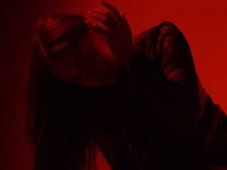 Ερωτική συνομιλία μέσω βίντεο Elliebell