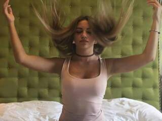 Ερωτική συνομιλία μέσω βίντεο frankajoy