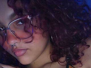 Ερωτική συνομιλία μέσω βίντεο Gabrielle-D